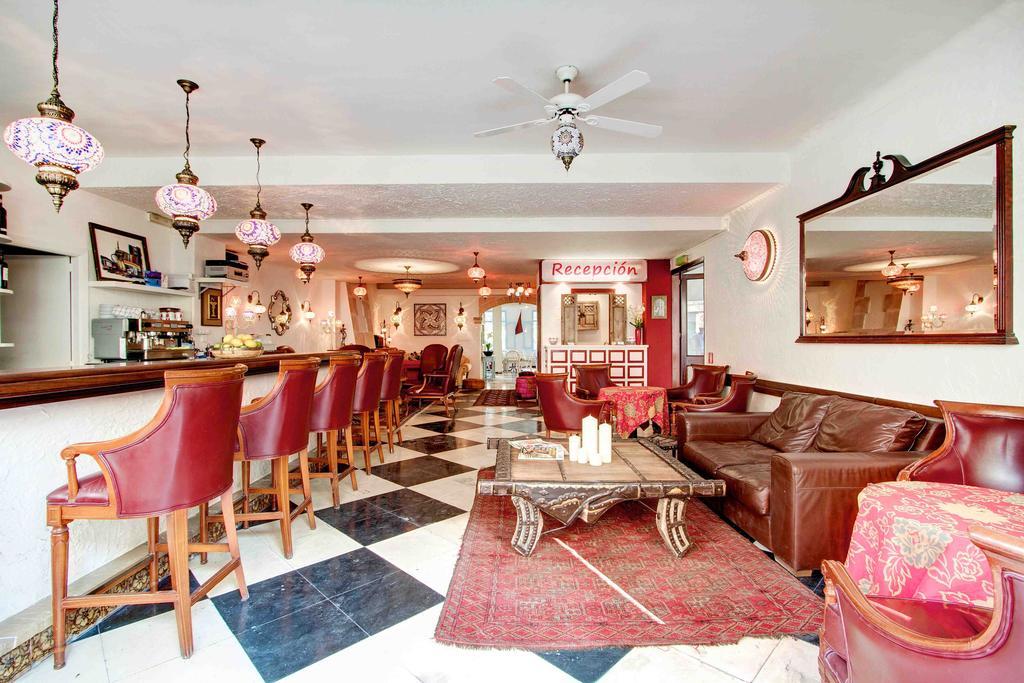 Hostal Paris Port de Pollença Kültér fotó